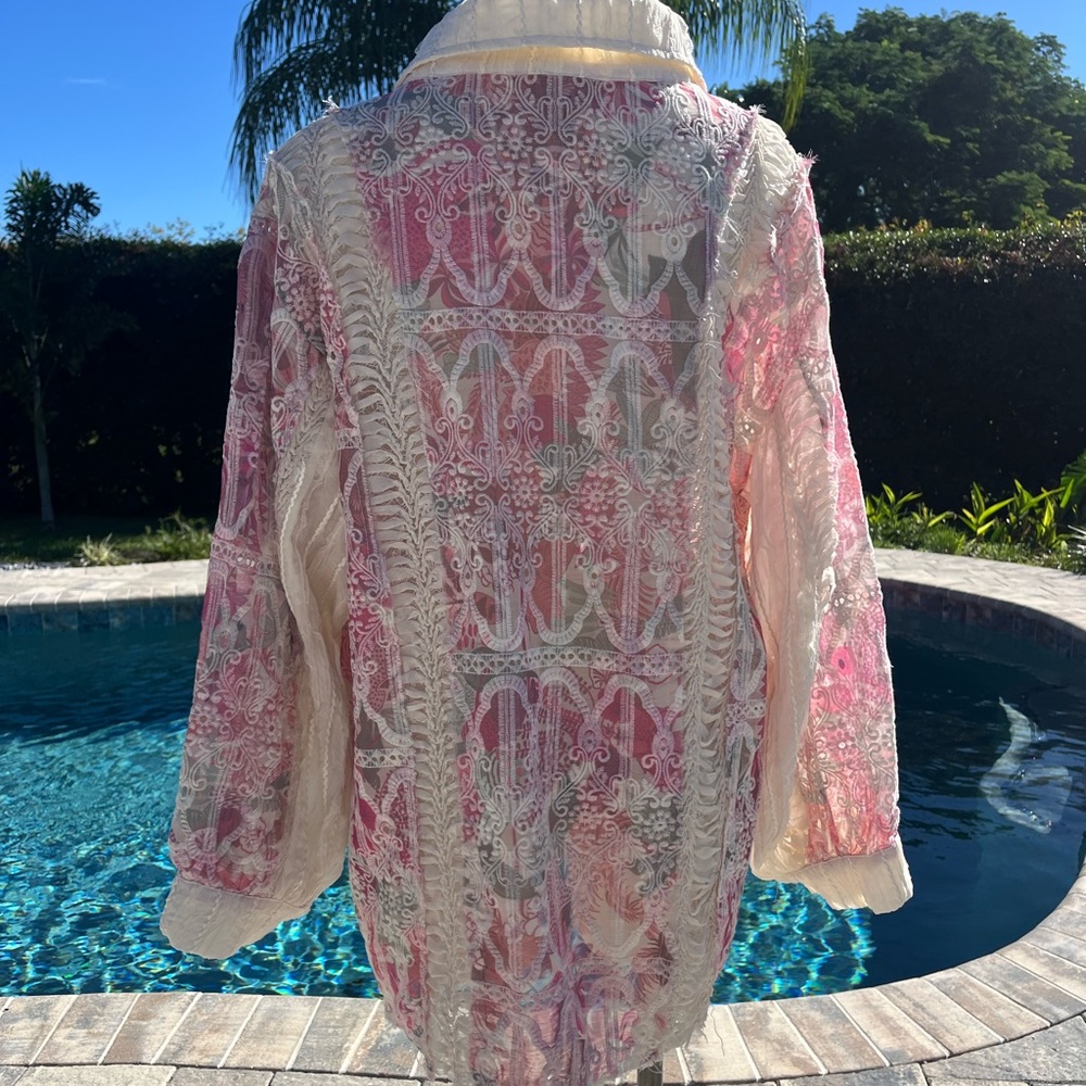 POL Pink and White Lace Button-Up Women Top - Picture 7 of 9